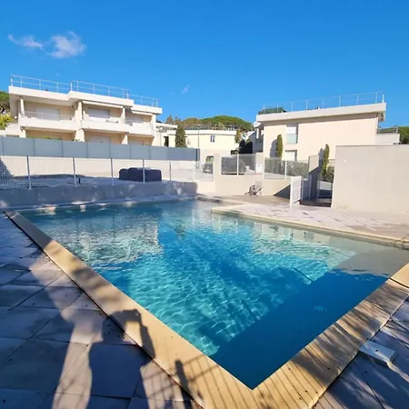 With Pool Magnificent Sea View 80m To דירה