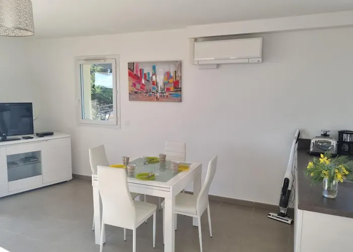 Apartament With Pool Magnificent Sea View 80m To