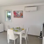 Apartment With Pool Magnificent Sea View 80m To
