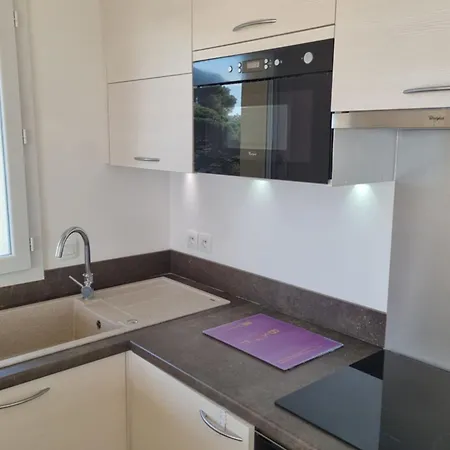 With Pool Magnificent Sea View 80m To Apartment