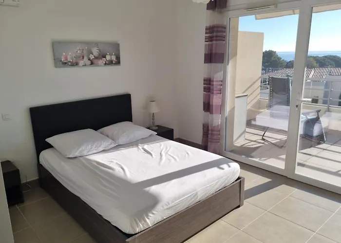 With Pool Magnificent Sea View 80m To Lejlighed Sainte-Maxime