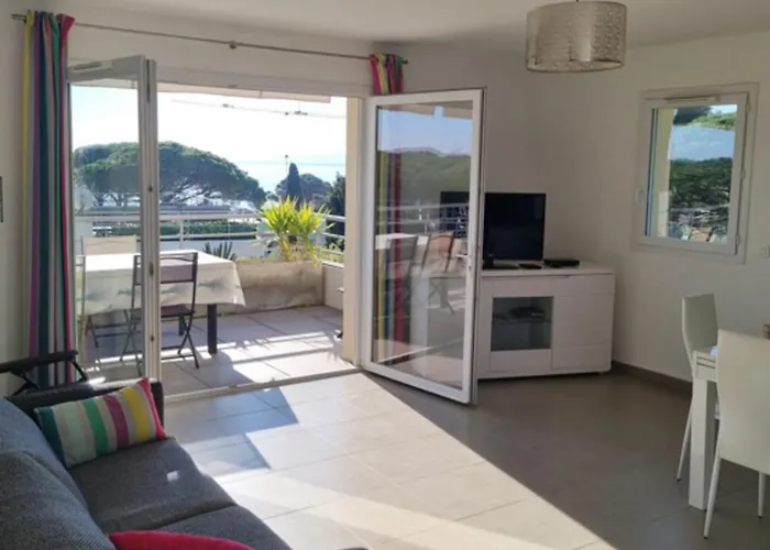 Lejlighed With Pool Magnificent Sea View 80m To